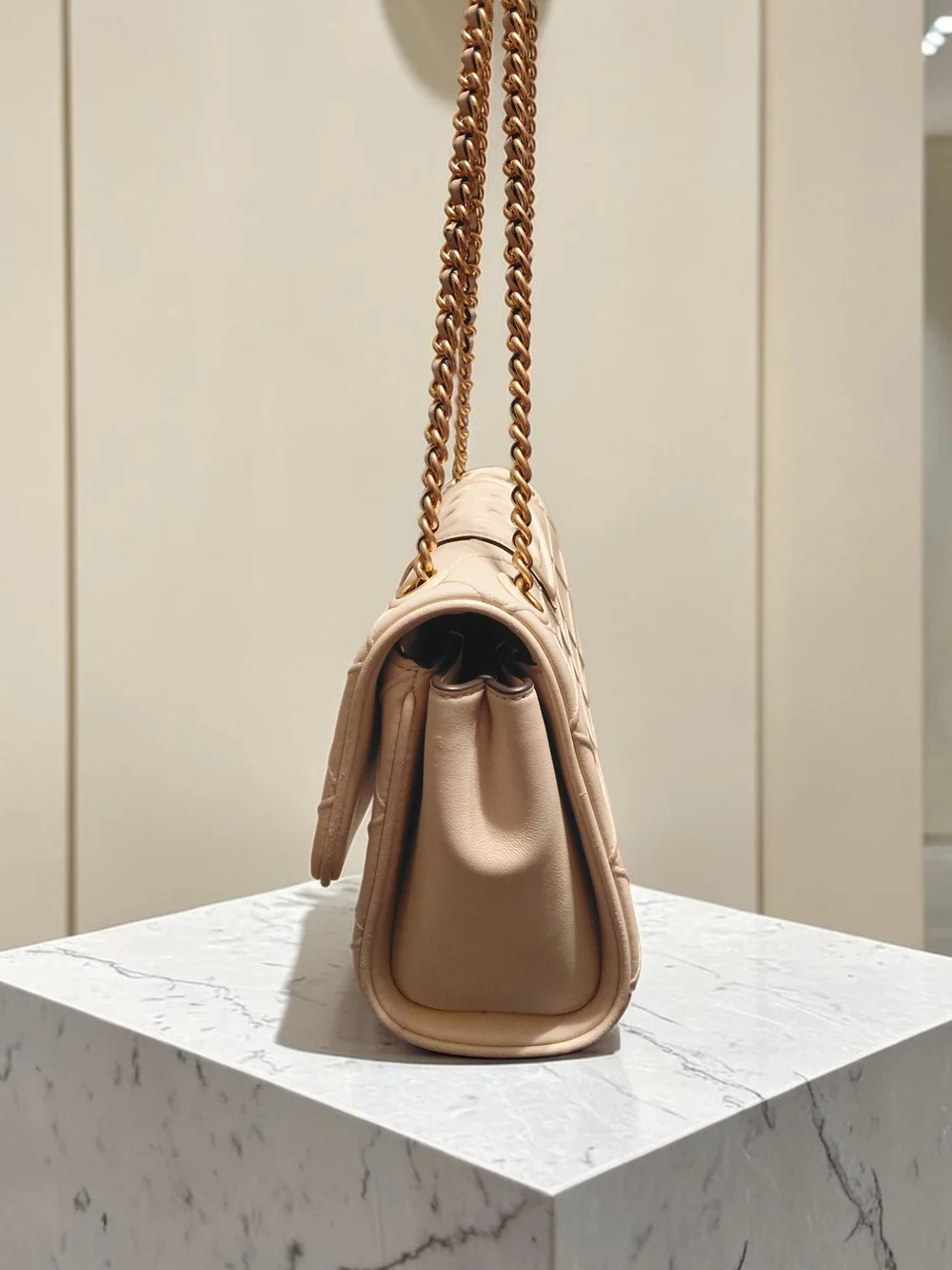 Tory Burch Fleming Shoulder Bag with Gold Chain